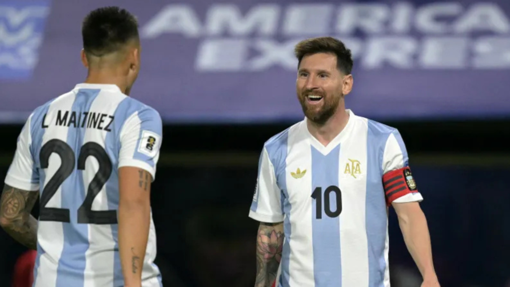 Con un golazo de Lautaro, Argentina cerró el 2024 con un triunfo y en lo más alto de las Eliminatorias