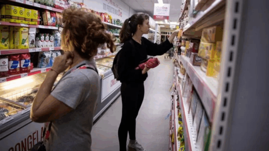 ¿Cuánto necesitó una familia para no ser pobre en marzo?