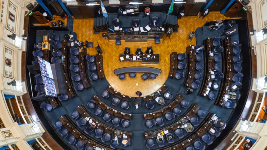 Finalmente, aprobaron la ley de endeudamiento que reclamaba Kicillof