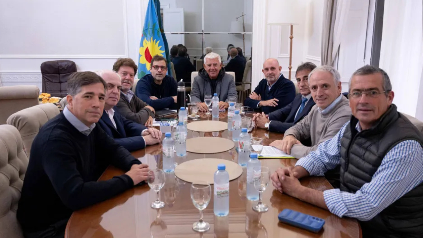 Acuerdan avanzar en un cambio clave para intentar atajar la crisis financiera de los municipios