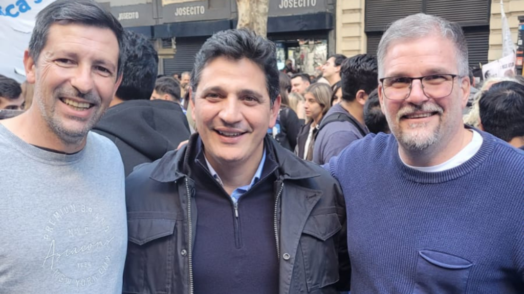 SEBASTIÁN “CHACHI” MALIS GESTIONÓ CAPACITACIÓN VIAL Y ENTREGA DE CASCOS PARA 9 DE JULIO