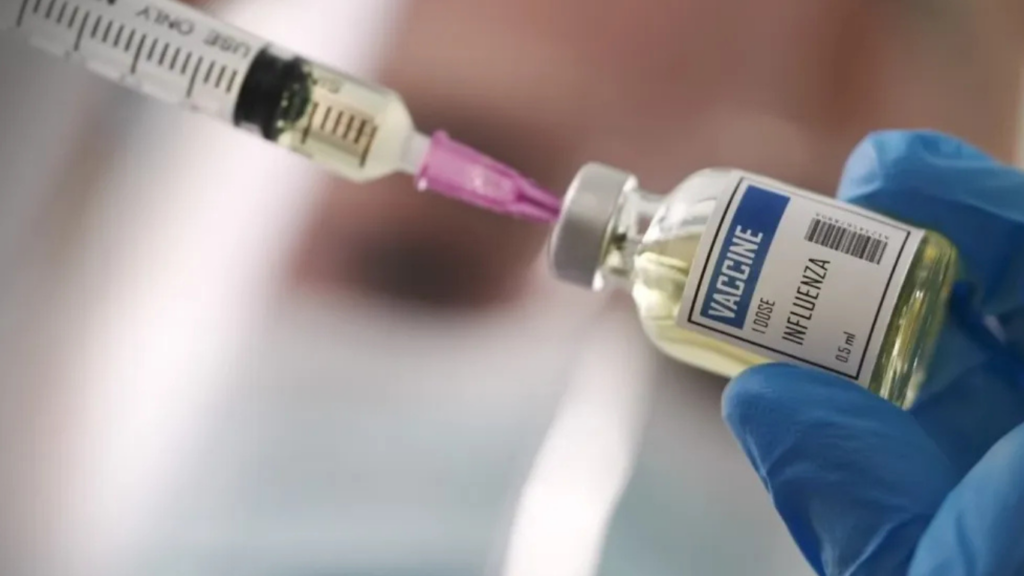 Aumentaron los casos de gripe y la vacunación es crucial antes de que llegue el invierno
