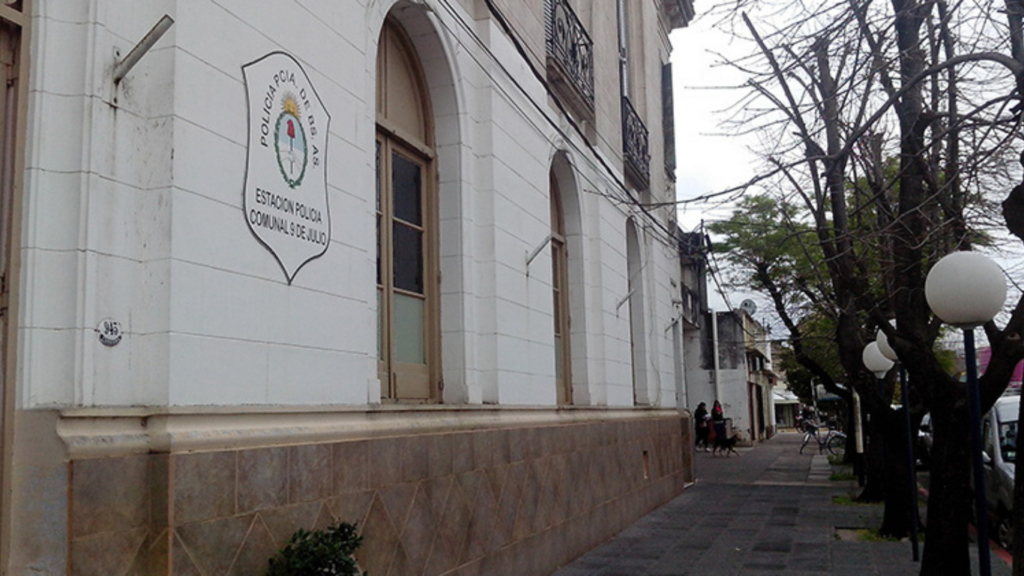 Policía recupera un vehículo municipal robado en la vía publica