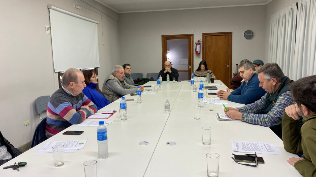 Sociedad Rural de 9 de Julio presento a Concejales unProyecto de Ordenanza para la creación de una Comisión VialRural