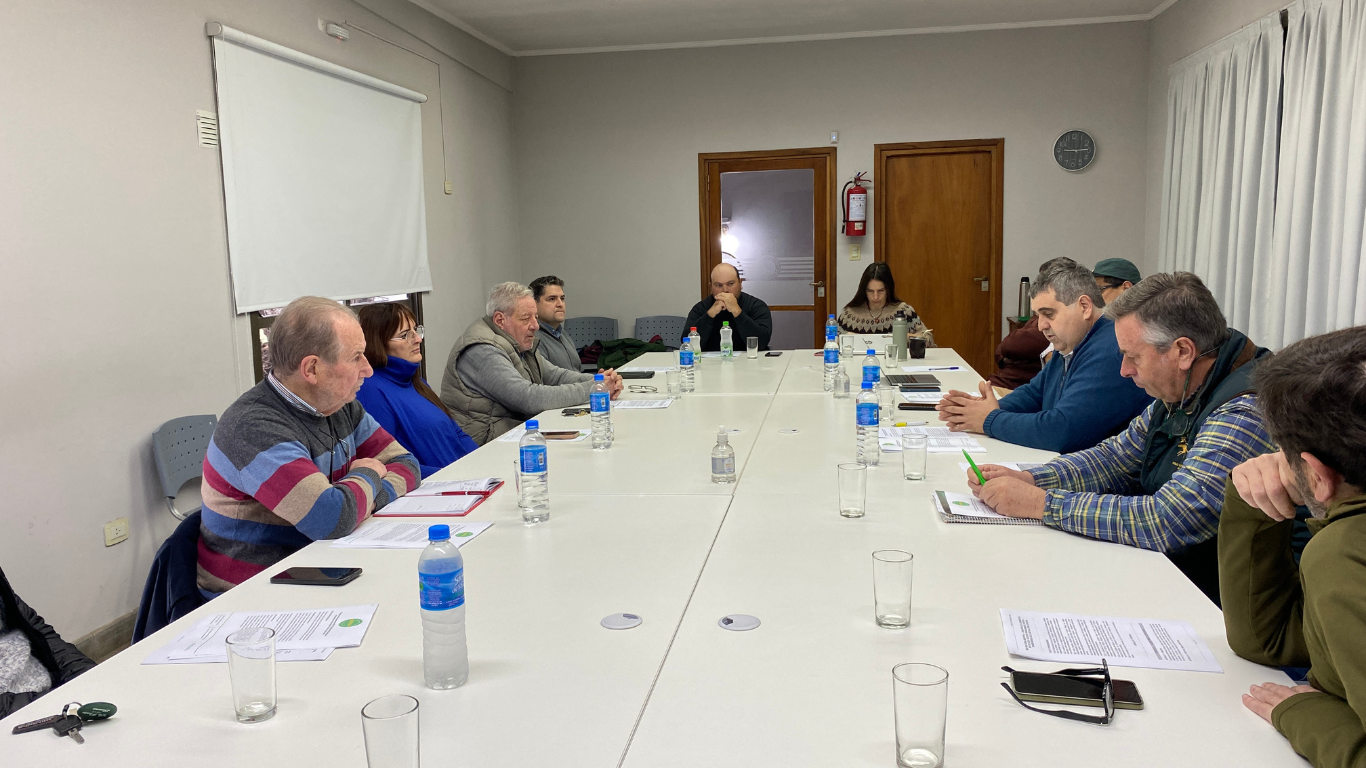 Sociedad Rural de 9 de Julio presento a Concejales unProyecto de Ordenanza para la creación de una Comisión VialRural