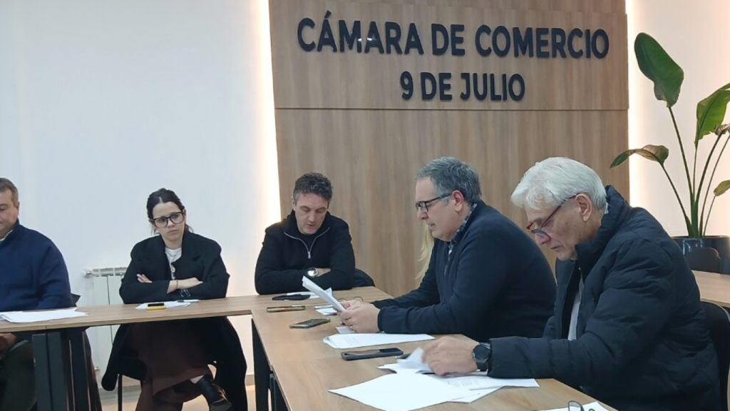 Cámara de Comercio celebro su Ejercicio Económico Nº 100 y Diego Baztarrica fue reelecto al frente de la entidad