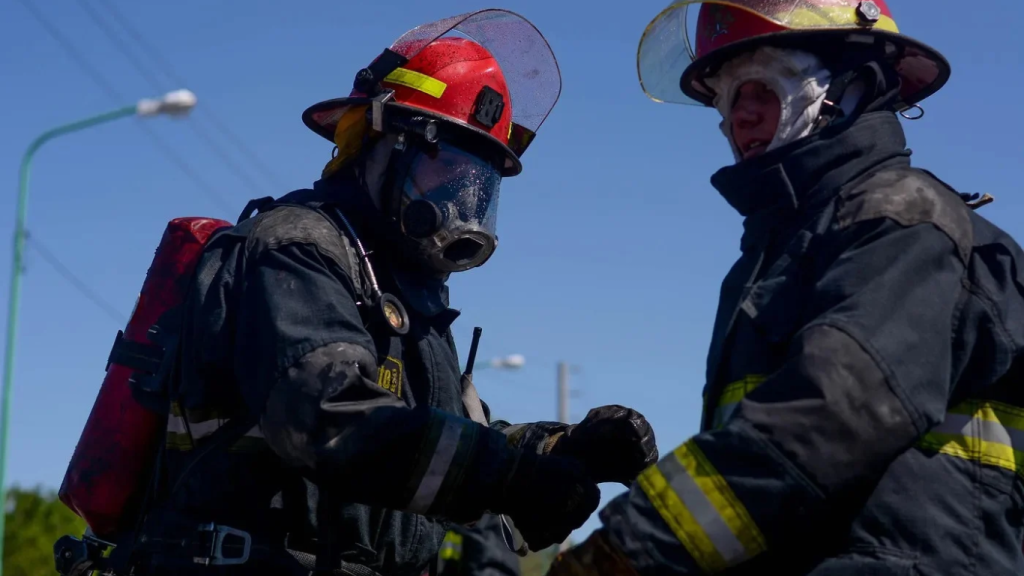 Un incendio en el Frigorífico Bragado destruyó por completo un sector clave de la planta