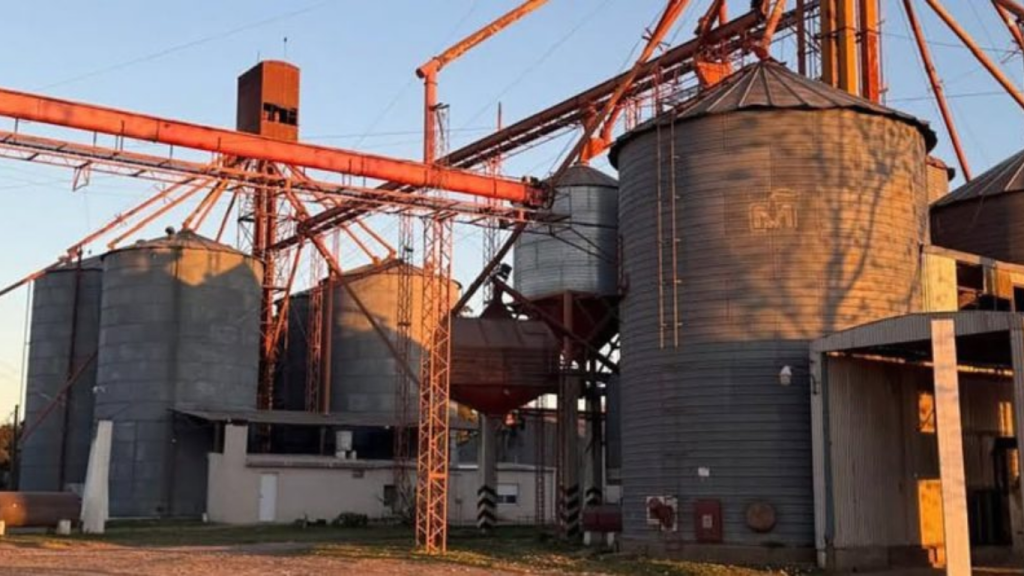 Conmoción por la muerte de un joven operario en una planta de silos de Roberts